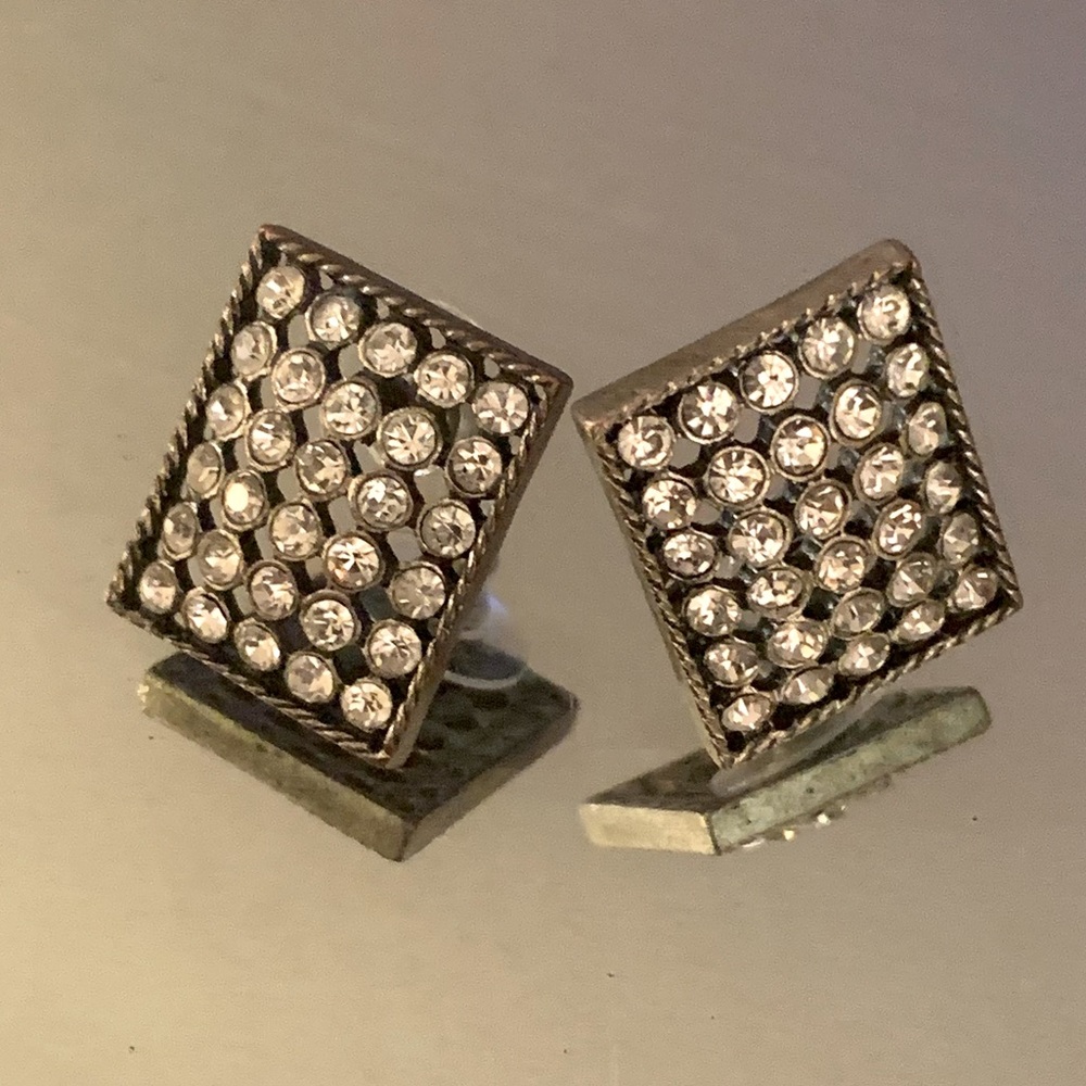 Glass Stone Rhombus Shaped Earrings